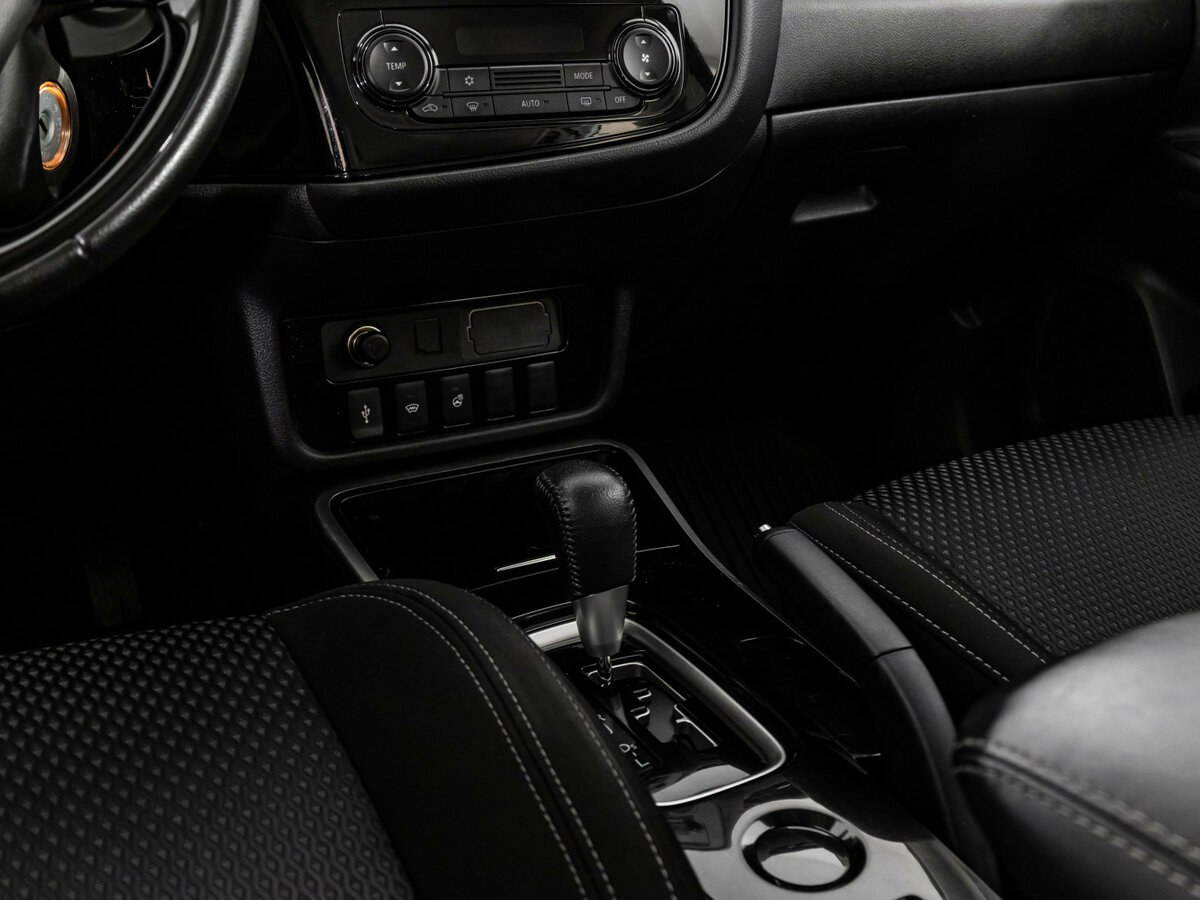 Купить Митсубиши Оутлэндер, 2019, 135 789 км.. Фото: #8