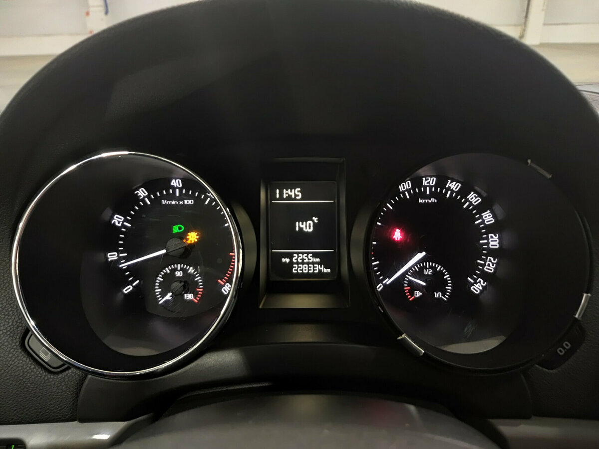 Купить Шкода Йети, 2012, 228 335 км.. Фото: #12